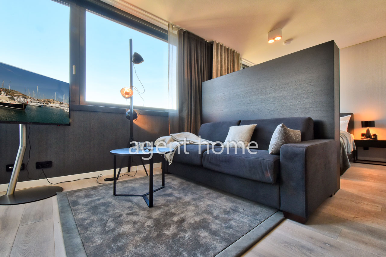 Apartment Mit Balkon In Der Cloud No 7 1 5 Room In Stuttgart Mitte